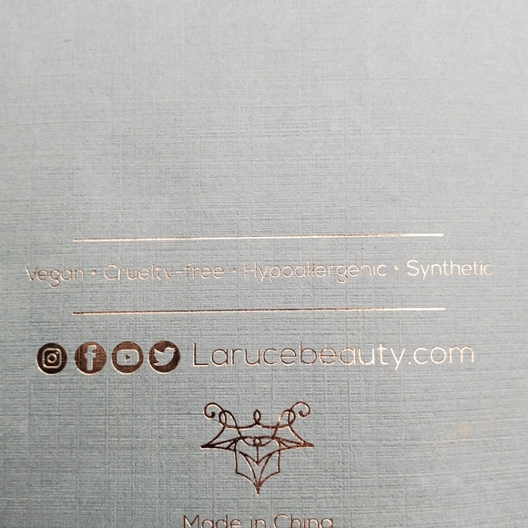 Laruce 4 PC Vegan Hypoallergenic Face Cosmetic Makeup Brush Set NEW - Picture 8 of 8